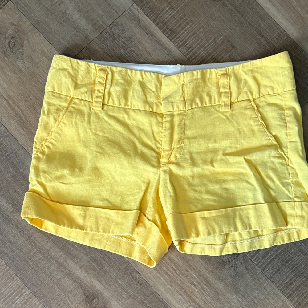 Alice + Olivia Yellow Women's Bermudas
